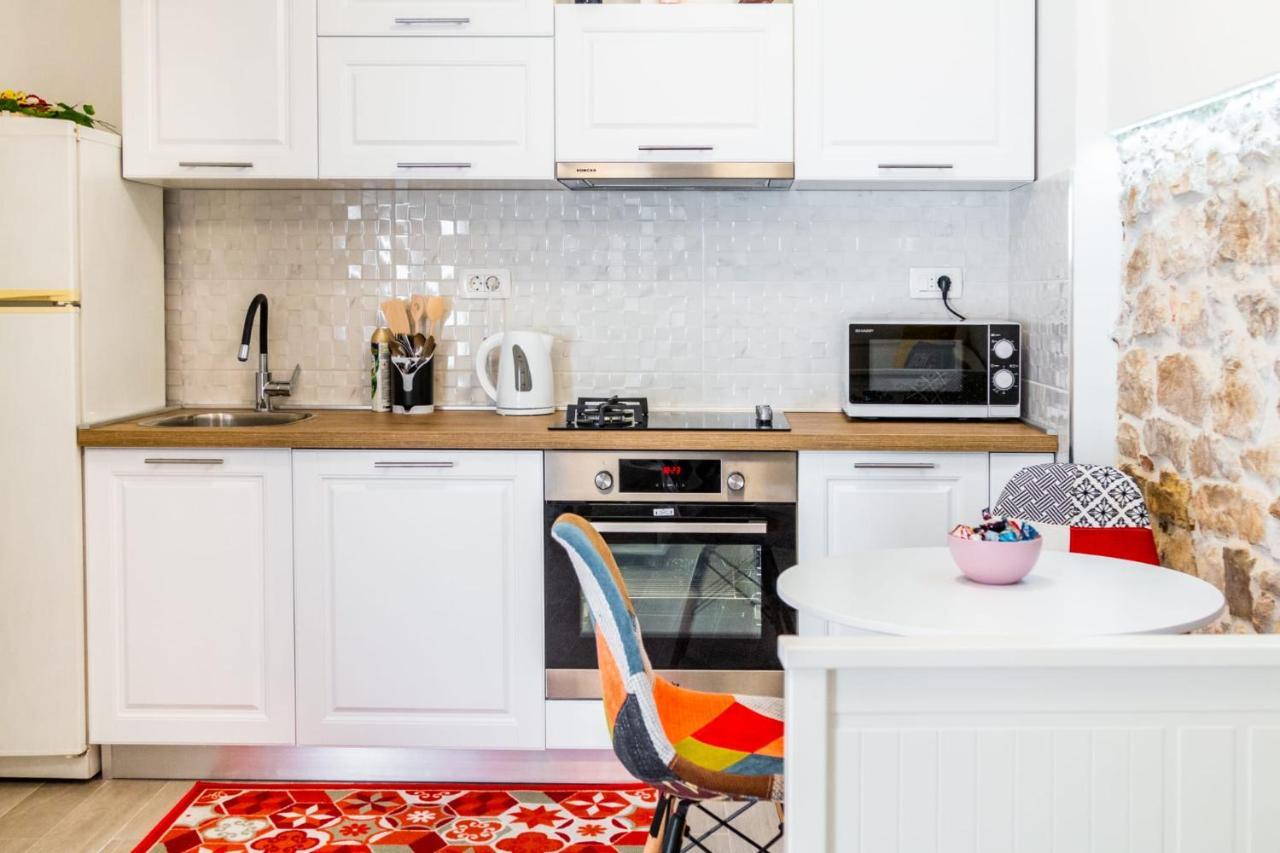 Studio Apartman Mirela Kastel Stafilic Kastela Exterior photo